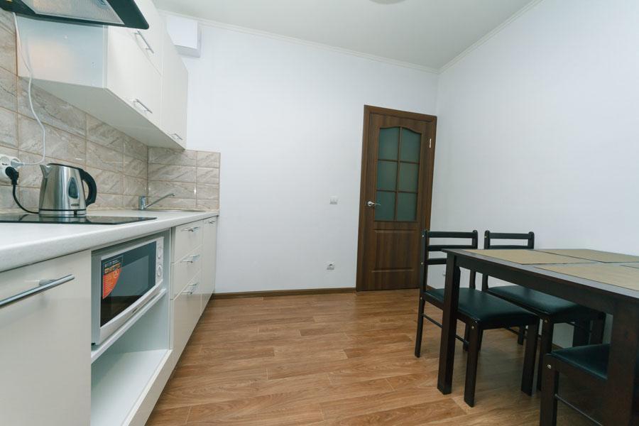 Cozy Apartment On Gmyri 12B Near Metro Poznyaki Kiev Eksteriør bilde